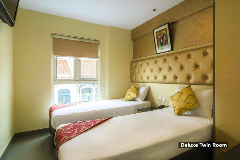 Deluxe Twin Window with Freebies Package